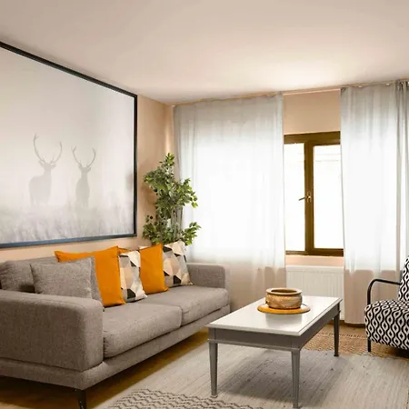 Charming Cozy 2bed1bath Shoreline Bebek! #95 Istanbul