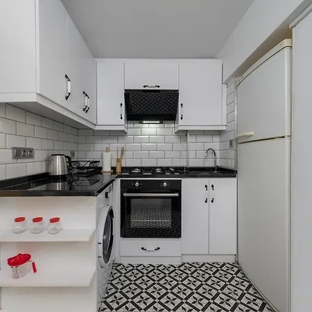Charming Cozy 2bed1bath Shoreline Bebek! #95 Istanbul