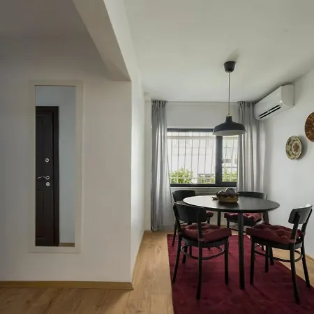 Charming Cozy 2bed1bath Shoreline Bebek! #95 Istanbul