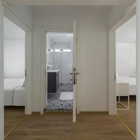 Charming Cozy 2bed1bath Shoreline Bebek! #95 Apartment