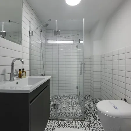 Apartment Charming Cozy 2bed1bath Shoreline Bebek! #95
